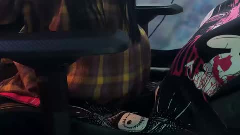 Kira    online show from March 2025 04:09:02 PM