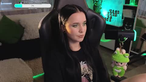 Kira    online show from October 2025 11:30:01 AM