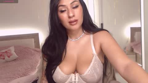 kiramaes online show from February 2026 10:22:02 AM