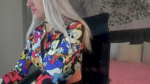 Kira online show from November 2025 02:46:02 AM