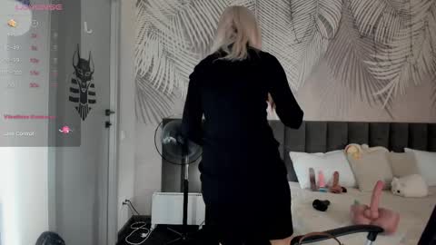 Kira online show from March 2026 02:07:02 AM