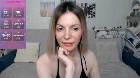 kiramartins cat online show from January 2025 03:22:02 AM