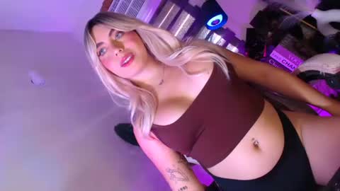 Its your girl KIRA online show from October 2025 02:20:01 AM