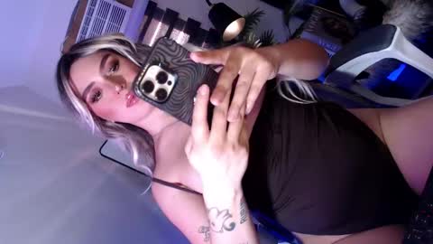 Snapshot of kiramillerxx chatting on February 2026 02:16:01 AM Its your girl KIRA online show from February 2026 02:16:01 AM