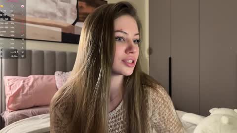 Kira online show from December 2024 04:49:01 PM