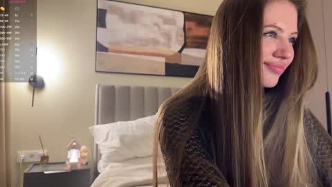 Kira online show from December 2024 05:40:02 PM