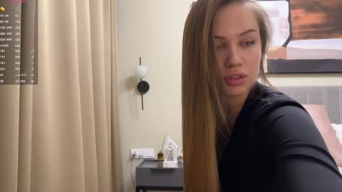 Kira online show from January 2025 11:15:02 AM