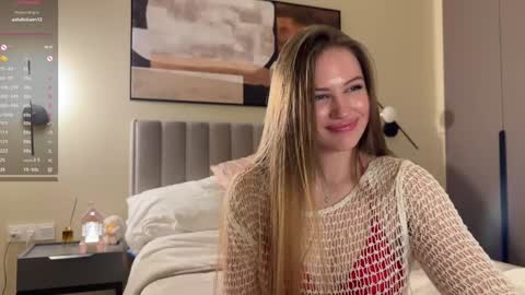 Kira online show from January 2025 05:32:01 PM