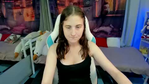 KiraParker online show from August 2026 09:26:02 AM