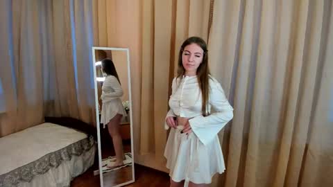  Kira  online show from November 2025 02:35:01 AM