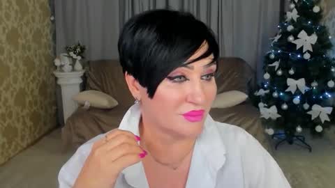 Snapshot of kiratempt chatting on December 2025 12:01:02 PM Kira online show from December 2025 12:01:02 PM