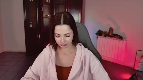 kiravair online show from December 2025 01:06:01 PM