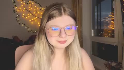 KiraYume online show from July 2026 10:37:01 PM