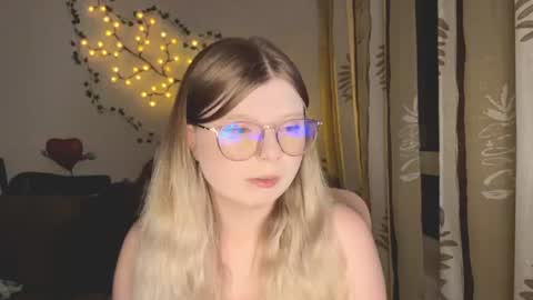 KiraYume online show from August 2026 08:12:02 PM