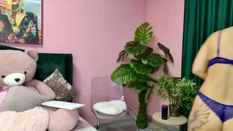 Kirra online show from April 2026 05:10:01 AM