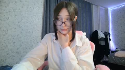 Snapshot of kirstievelasco chatting on September 2025 06:30:01 PM Nicole online show from September 2025 06:30:01 PM