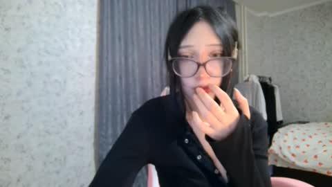 Snapshot of kirstievelasco chatting on September 2025 06:44:02 PM Nicole online show from September 2025 06:44:02 PM