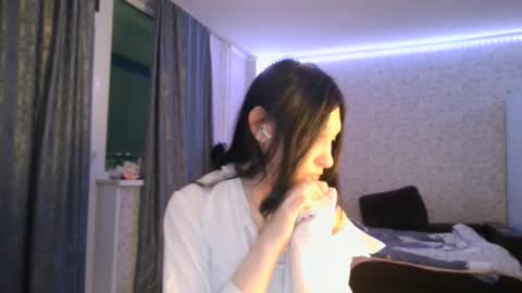 Snapshot of kirstievelasco chatting on October 2025 06:08:02 PM Nicole online show from October 2025 06:08:02 PM