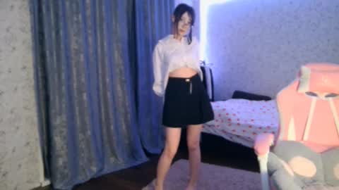 Snapshot of kirstievelasco chatting on October 2025 06:28:02 PM Nicole online show from October 2025 06:28:02 PM