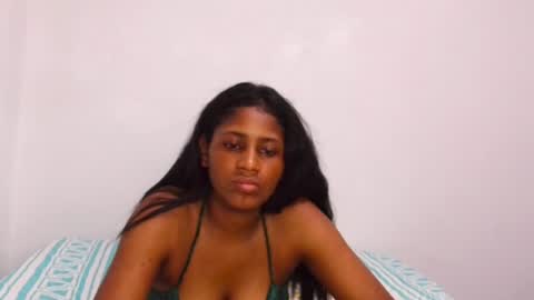 Snapshot of kiss_violet chatting on June 2026 11:49:01 PM Violet online show from June 2026 11:49:01 PM