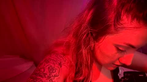 Snapshot of kissahsins chatting on December 2024 08:33:02 AM Kissah Kreampuff online show from December 2024 08:33:02 AM