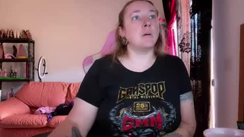 kissica online show from October 2025 06:15:02 AM