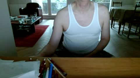 Snapshot of kisslog1 chatting on July 2026 06:47:02 PM kisslog1 online show from July 2026 06:47:02 PM