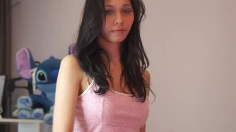 Snezhana online show from April 2026 01:33:02 PM