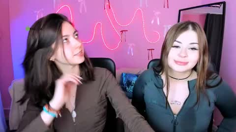 kitniss online show from April 2026 07:08:02 PM