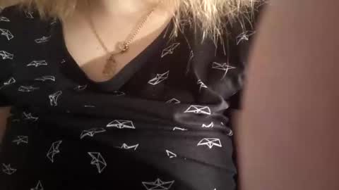 kitsuneniki online show from February 2026 05:53:02 PM