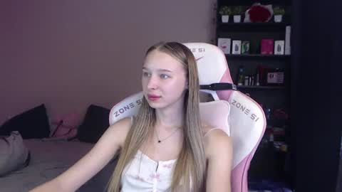 Snapshot of kitsuneyx chatting on July 2026 12:46:01 AM kitsuneyX online show from July 2026 12:46:01 AM