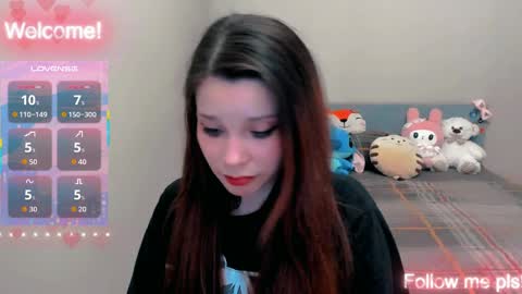 Snapshot of kitten_alisa chatting on April 2026 07:19:01 PM Alissa online show from April 2026 07:19:01 PM