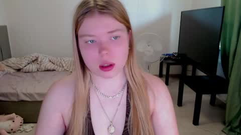 Jennyblonde and Emmabrunette online show from May 2026 01:30:02 PM