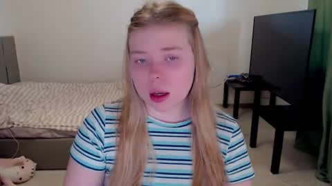 Jennyblonde and Emmabrunette online show from June 2026 04:09:02 PM