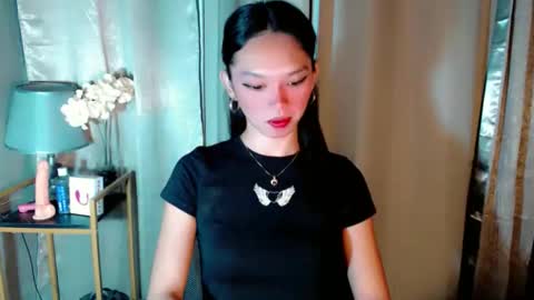Snapshot of kitteylovesyou chatting on September 2025 08:43:02 PM KITTY online show from September 2025 08:43:02 PM