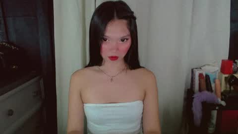 Snapshot of kitteylovesyou chatting on June 2026 12:41:02 AM KITTY online show from June 2026 12:41:02 AM