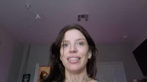 Snapshot of kittjones33 chatting on November 2025 11:58:01 PM kittjones33 online show from November 2025 11:58:01 PM