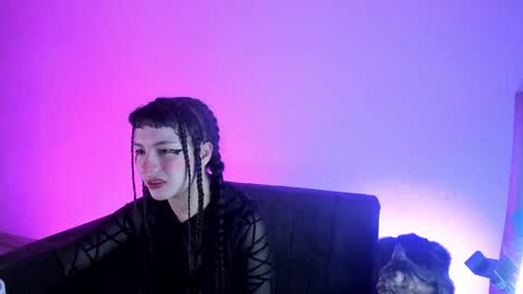 kitty__chs online show from October 2025 12:15:02 PM