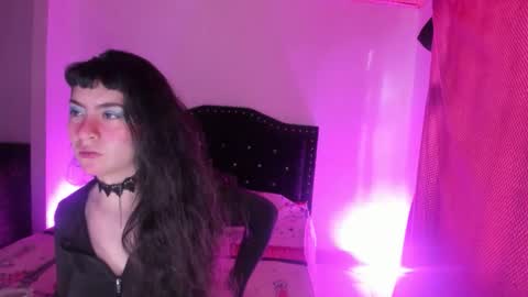 kitty__chs online show from December 2025 11:26:02 AM