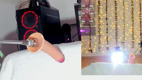 Kitty online show from November 2025 10:01:02 AM