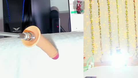 Snapshot of kitty__rosse__ chatting on May 2026 10:01:01 AM Kitty online show from May 2026 10:01:01 AM