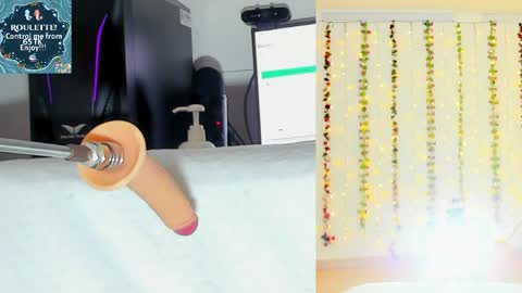 Snapshot of kitty__rosse__ chatting on May 2026 10:01:02 AM Kitty online show from May 2026 10:01:02 AM