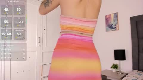 kitty_angell_ online show from October 2025 08:05:01 PM