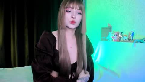 kitty_bang online show from December 2024 04:06:01 PM