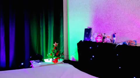kitty_bang online show from December 2024 12:52:02 PM