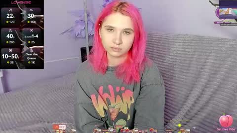 Snapshot of kitty_blondy chatting on April 2026 02:36:02 AM kitty blondy online show from April 2026 02:36:02 AM
