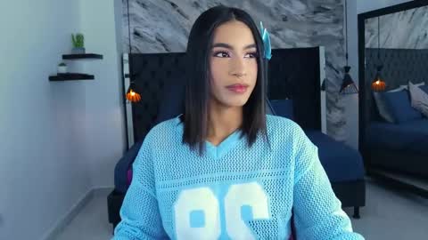 Snapshot of kitty_collins_ chatting on May 2026 11:53:01 AM Kitty online show from May 2026 11:53:01 AM