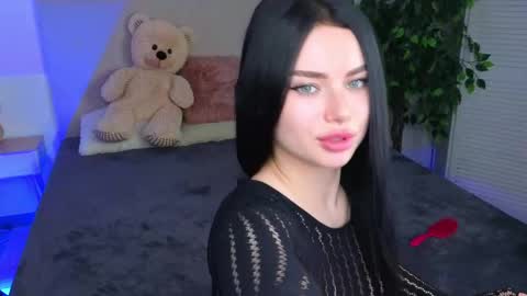 kitty_cut1ee_ online show from April 2026 01:12:02 PM