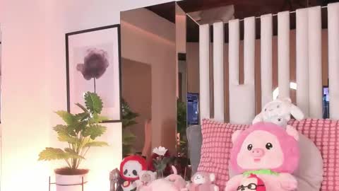 kitty online show from December 2025 09:08:01 PM