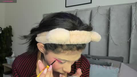 Camila online show from January 2025 02:33:02 AM